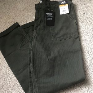 Brand new Lee green crop pants
